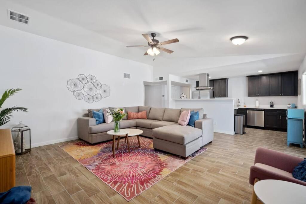 Vila Fab Phx Getaway W/ Pool & Fire Pit Phoenix Exteriér fotografie
