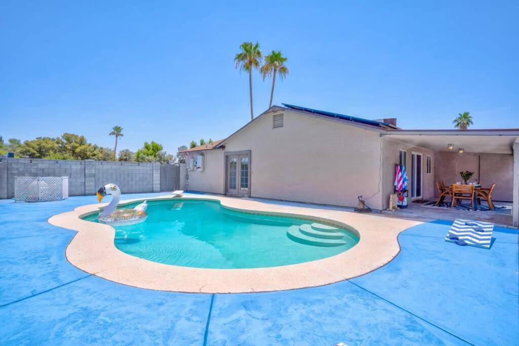 Vila Fab Phx Getaway W/ Pool & Fire Pit Phoenix Exteriér fotografie